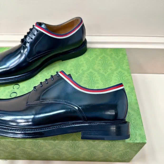 Giày nam Gucci đế cao da bóng viền trắng đỏ GNGC12