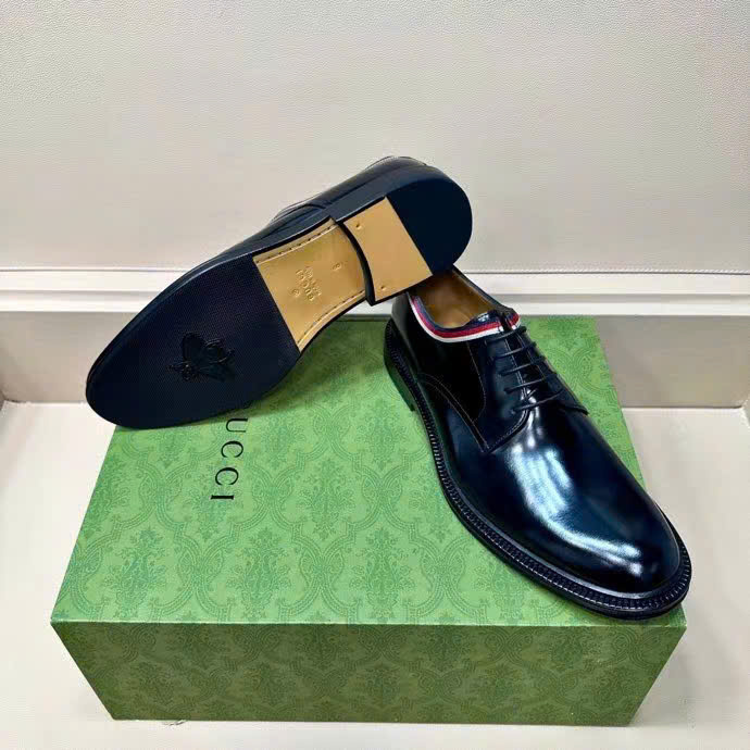 Giày nam Gucci đế cao da bóng viền trắng đỏ GNGC12