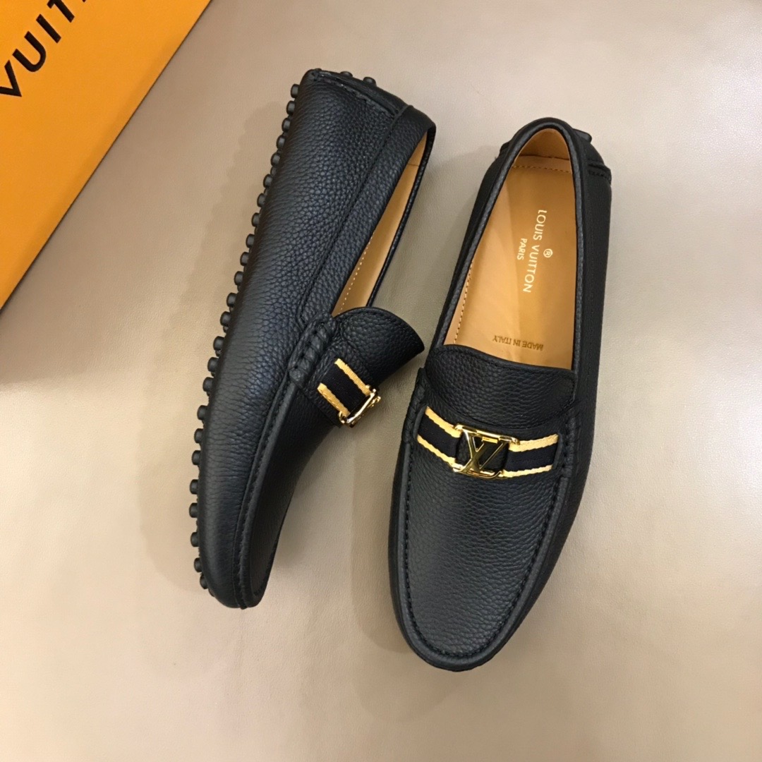 Giày lười Louis Vuitton họa tiết mặt vàng GLLV36