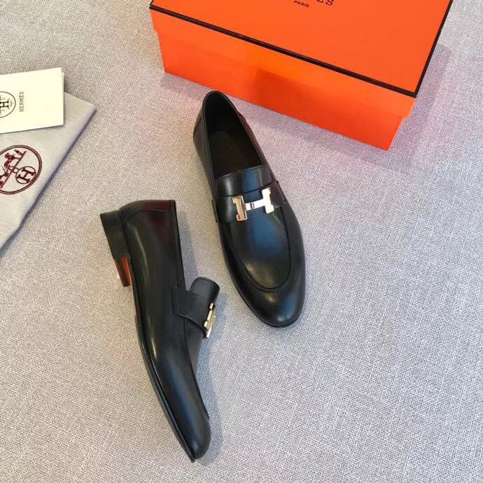 Giày lười Hermes siêu cấp họa tiết khóa chữ H màu đen GLHM02