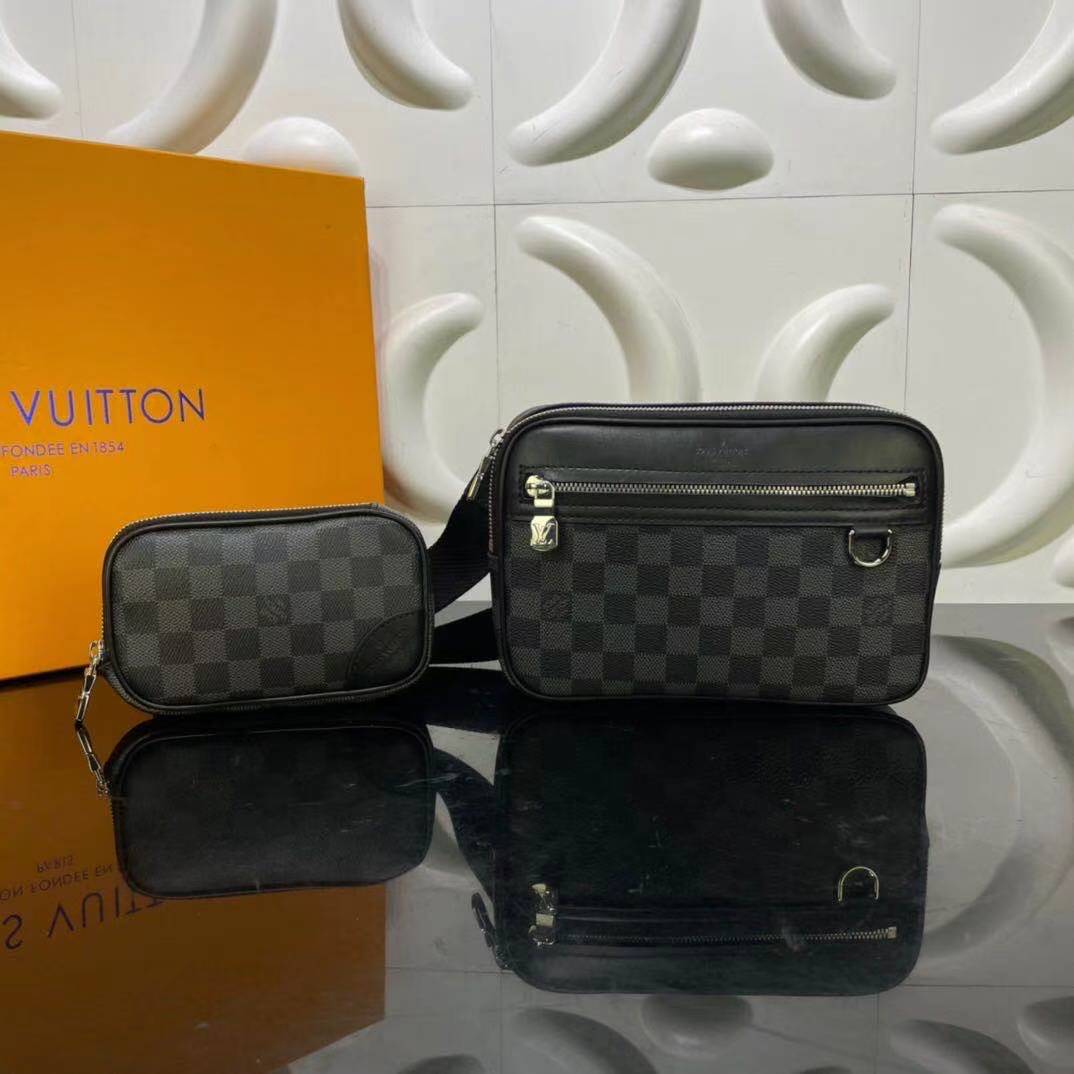 Túi đeo chéo nam Louis Vuitton like au hoạ tiết caro hai túi TNLV30
