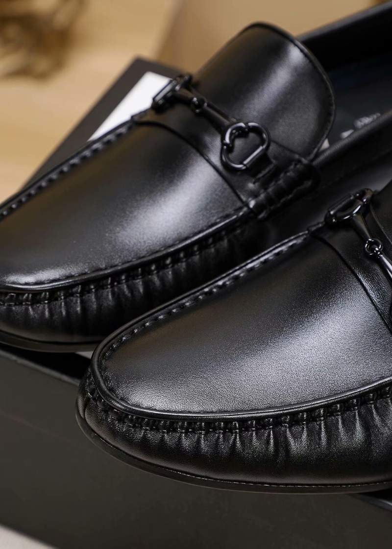 Giày lười Gucci siêu cấp đế cao họa tiết logo ngang màu đen GLGC21