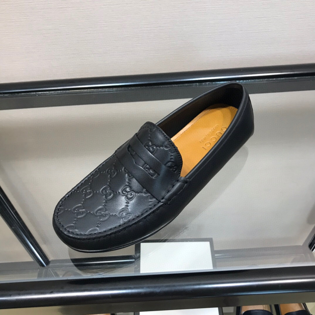 Giày lười Gucci like au họa tiết khắc logo màu đen GLGC06