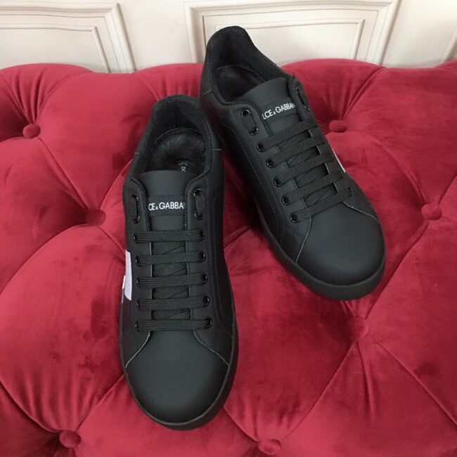 Giày nam Dolce Gabbana siêu cấp họa tiết chữ màu đen GND01