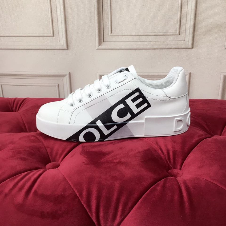 Giày nam Dolce Gabbana siêu cấp họa tiết chữ màu trắng GND03