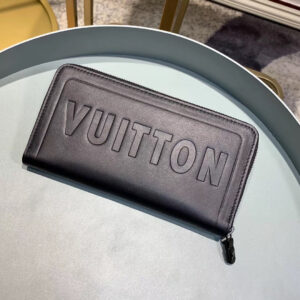 Ví nam Louis Vuitton cầm tay họa tiết in chữ chìm VNLV20