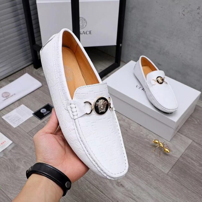 Giày lười Versace siêu cấp họa tiết da dập logo màu trắng GLV07