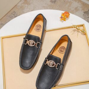 Giày lười Versace siêu cấp họa tiết da nhăn màu đen GLV06