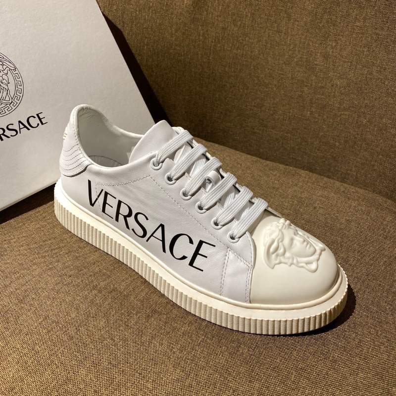 Giày nam Versace siêu cấp họa tiết chữ ở sườn màu trắng GNV06