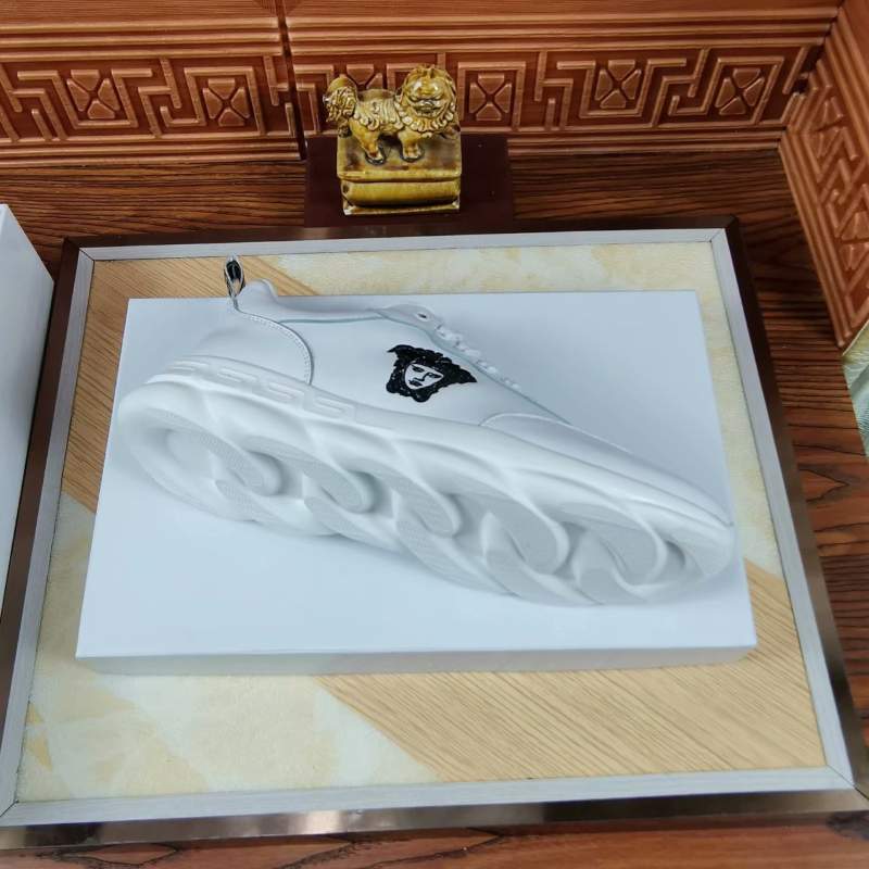 Giày nam Versace siêu cấp họa tiết mặt người ở sườn màu trắng GNV02
