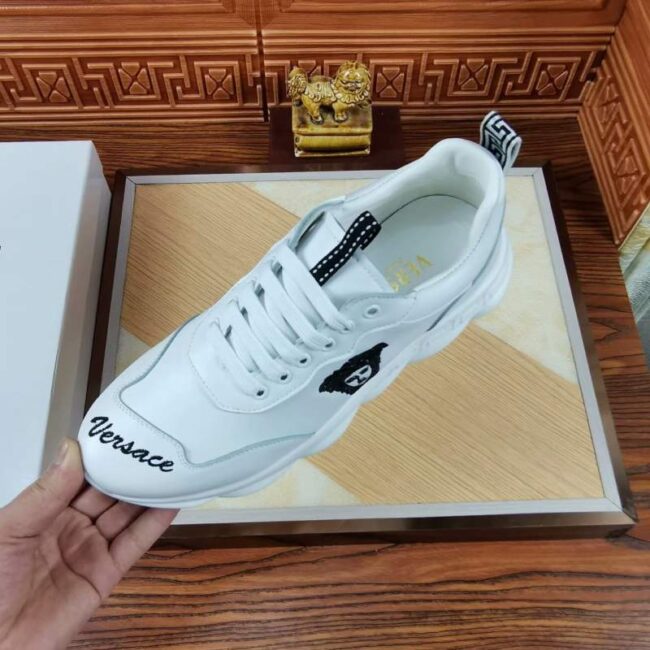 Giày nam Versace siêu cấp họa tiết mặt người ở sườn màu trắng GNV02