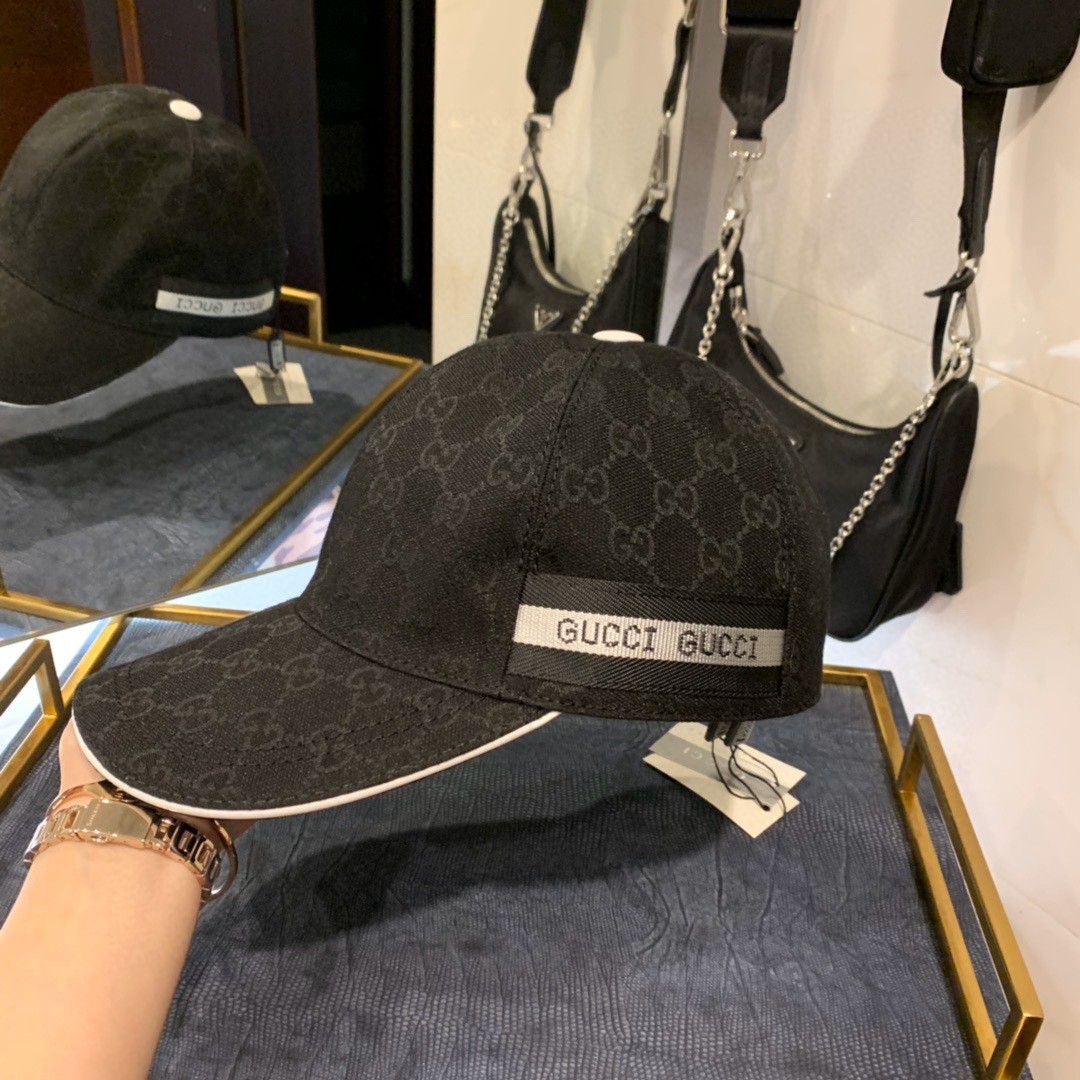 Mũ Gucci nam siêu cấp họa tiết viền kẻ đen màu be MNGC05