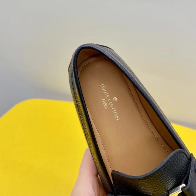 Giày lười Louis Vuitton Like Auth đế cao họa tiết da nhăn GLLV65