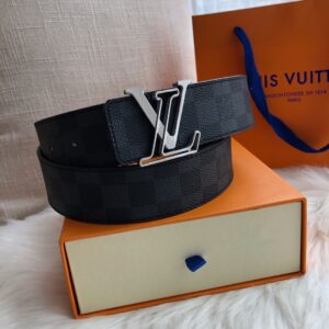 Thắt lưng nam Louis Vuitton like au hoạ tiết mặt khoá logo khuyết TLLV42