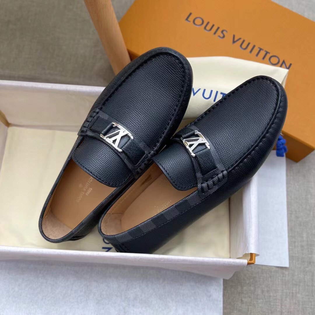 Giày Lười Louis Vuitton Like Auth da nhăn họa tiết viền caro GLLV20 siêu  cấp like auth 99% - HOANG NGUYEN STORE™