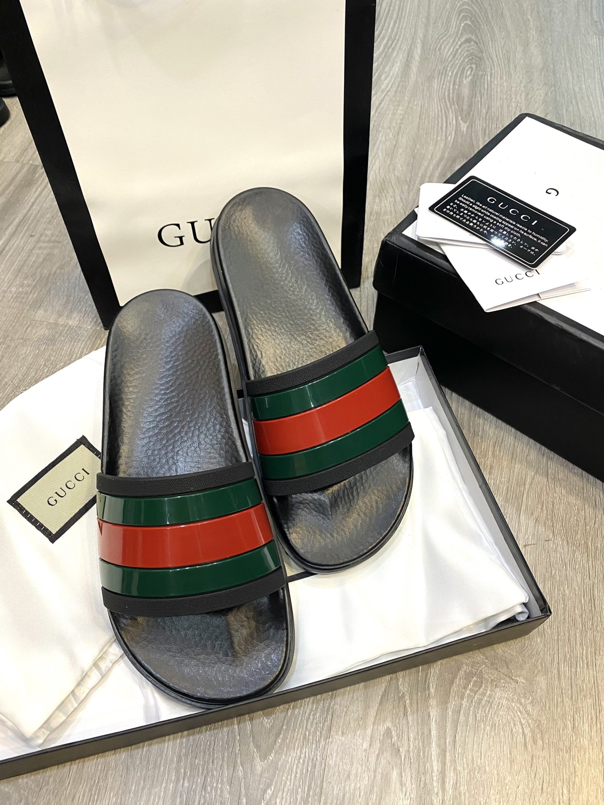 Dép Gucci Classic Trắng Tín đồ Hàng Hiệu | revenue-tower.com