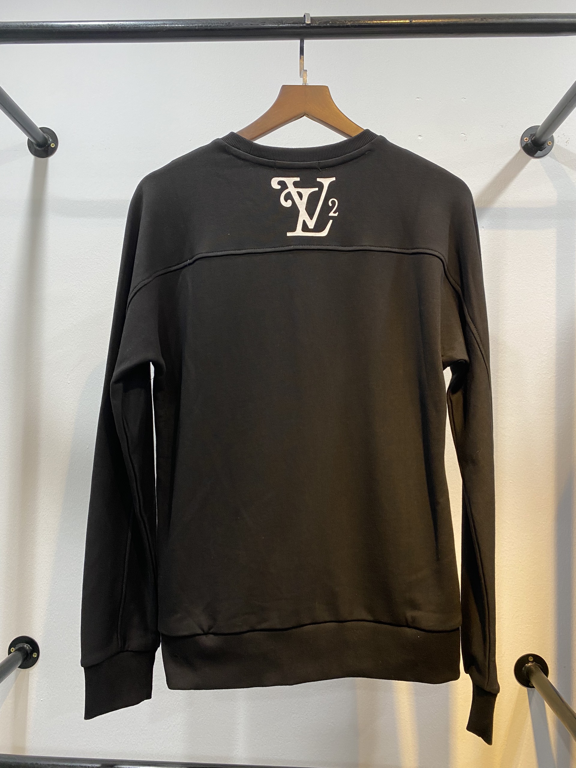 Knitwear and Sweatshirts Collection for Men  LOUIS VUITTON