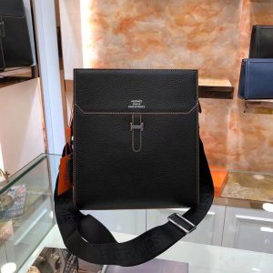 Thắt lưng nam Louis Vuitton màu đen in chữ hoạ tiết logo bóng TLLV72 siêu  cấp like auth 99% - HOANG NGUYEN STORE™