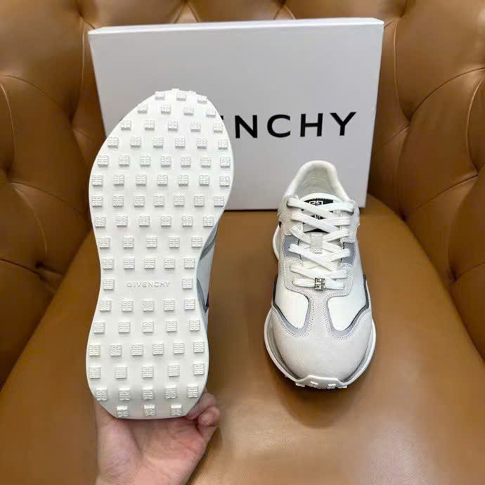 Giày nam Givenchy trắng da lộn đế trong GNVC05