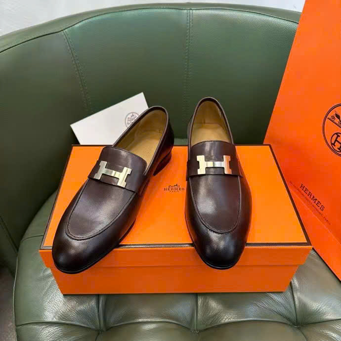 Giày lười Hermes màu nâu da trơn hoạ tiết logo vàng likeauth GLH85